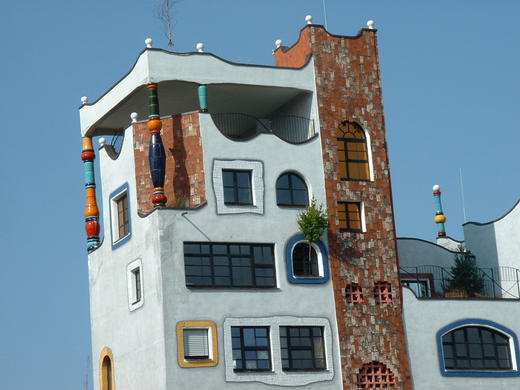 Das Hundertwasser-Gymnasium in Wittenberg