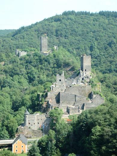 Zwei-Burgen-Blick Manderscheid