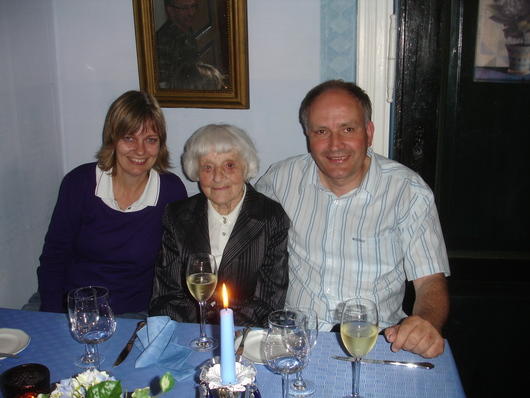 Michaela, Ursel und Otto im Schifferkrug