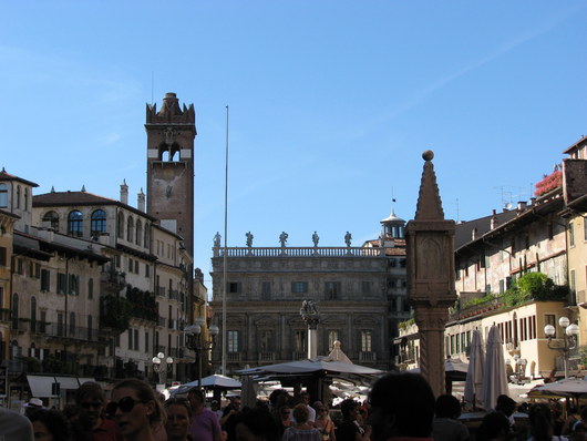 Piazza delle Erbe in Verona