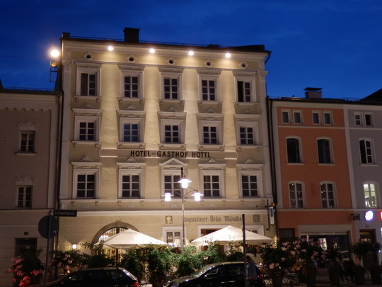 Deggendorf: Hotel H&ouml;ttl