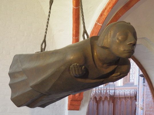 Der Schwebende von Ernst Barlach
