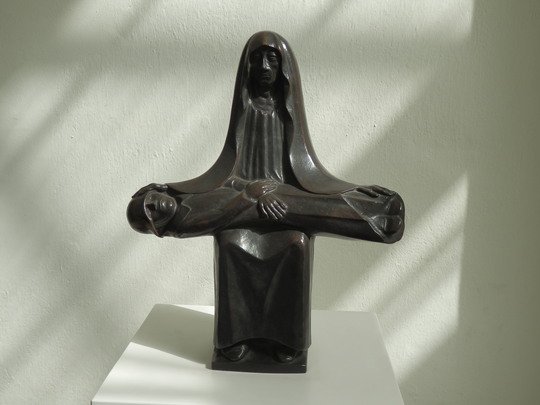 Pieta von Ernst Barlach