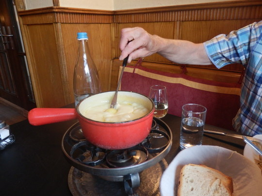 K&auml;sefondue mit Kartoffeln