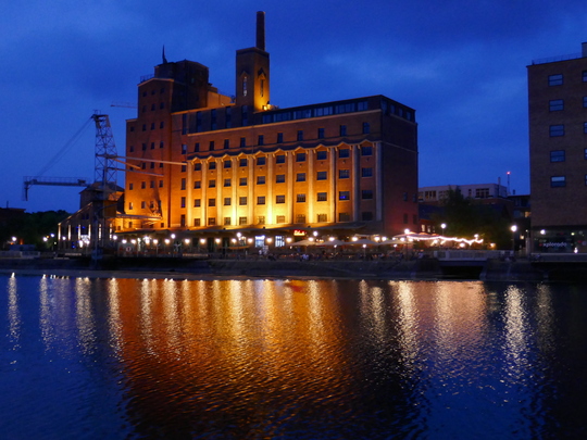 Speicher am Innenhafen mit Bolero