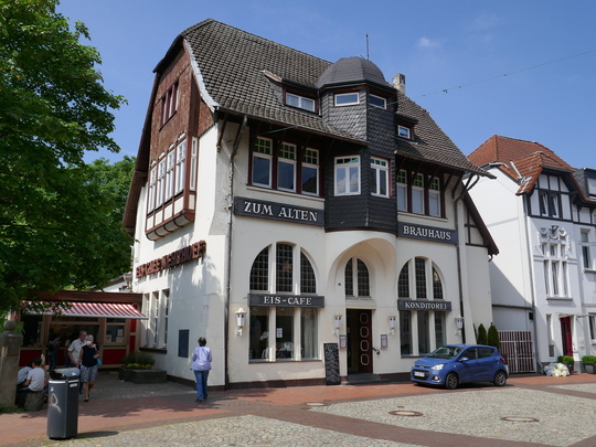 Caf&eacute; Mehrhoff mit Eisdiele