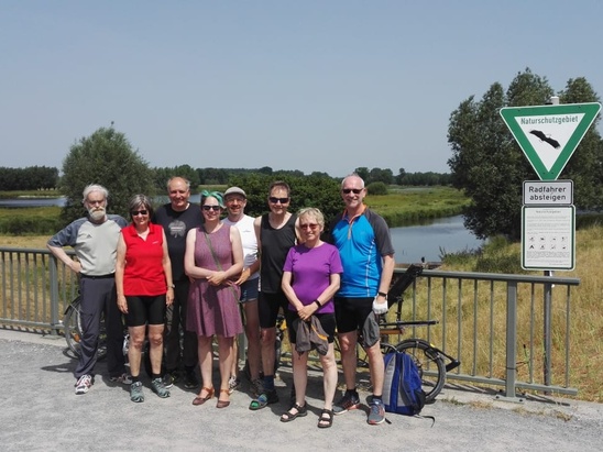 Auf der Emsbr&uuml;cke am Steinhorster Becken