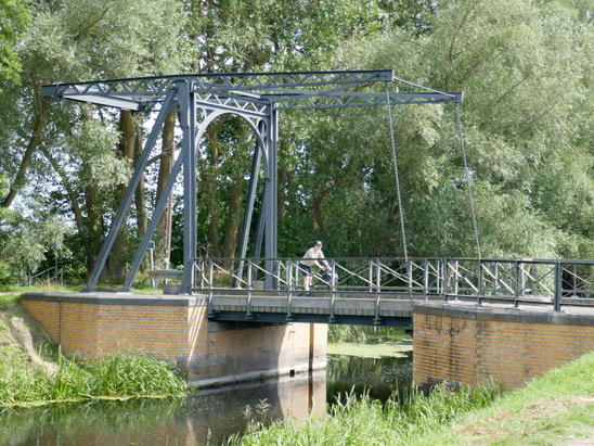 Klappbr&uuml;cke am B&uuml;tzow-G&uuml;strow-Kanal