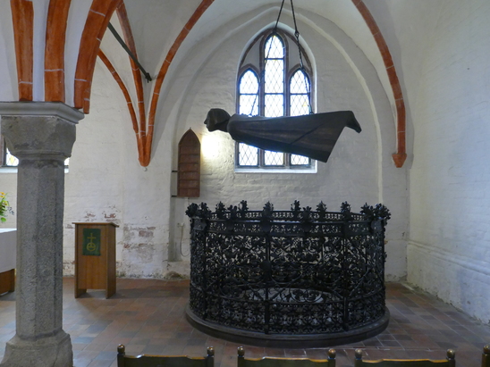 Barlachs Die Schwebende