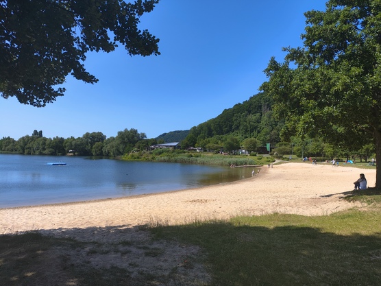 Strand am Godelheimer See