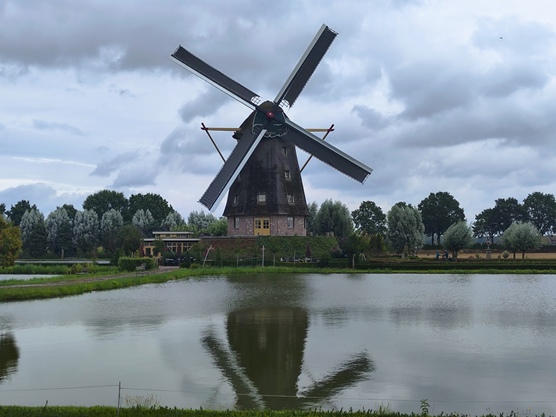 Windmühle in Betrieb Windmühle in Betrieb